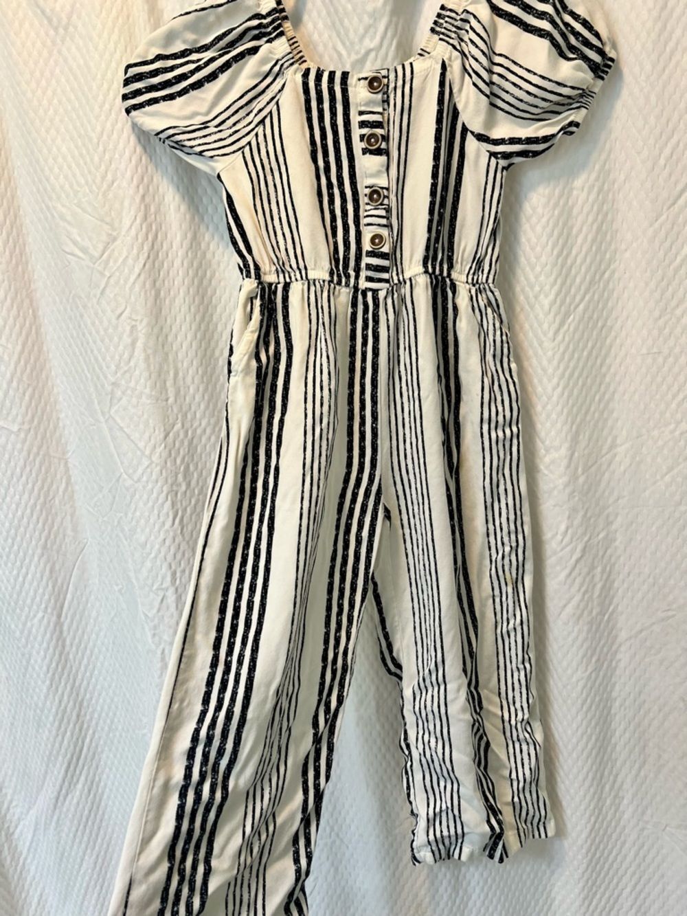 Girls Sz 6x Striped Off-Shoulder Jumpsuit in Black and White - Picture 5 of 7